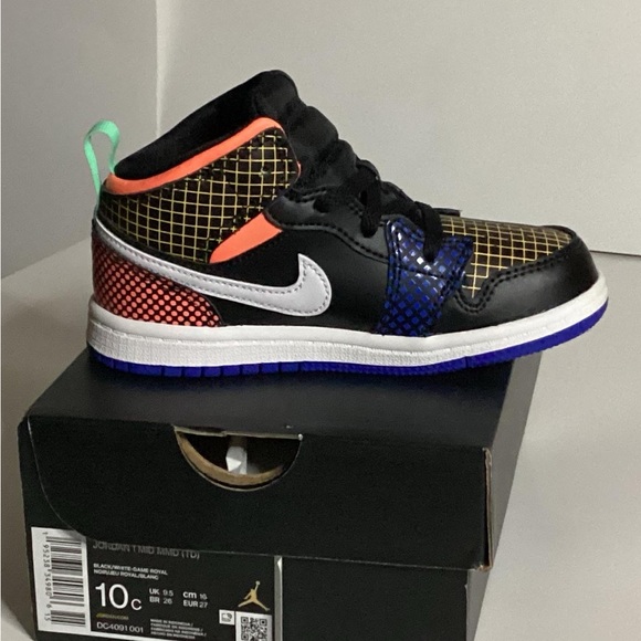 Jordan 11s size 10 Jordan 1 size 10 both Nwt unisex - Picture 4 of 4